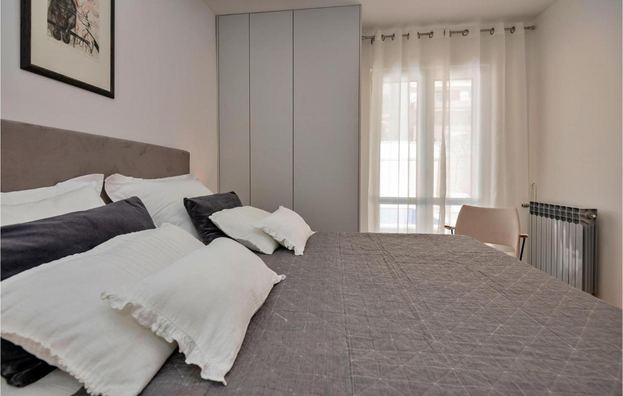 3 Bedroom Gorgeous Home In Makarska Exterior foto